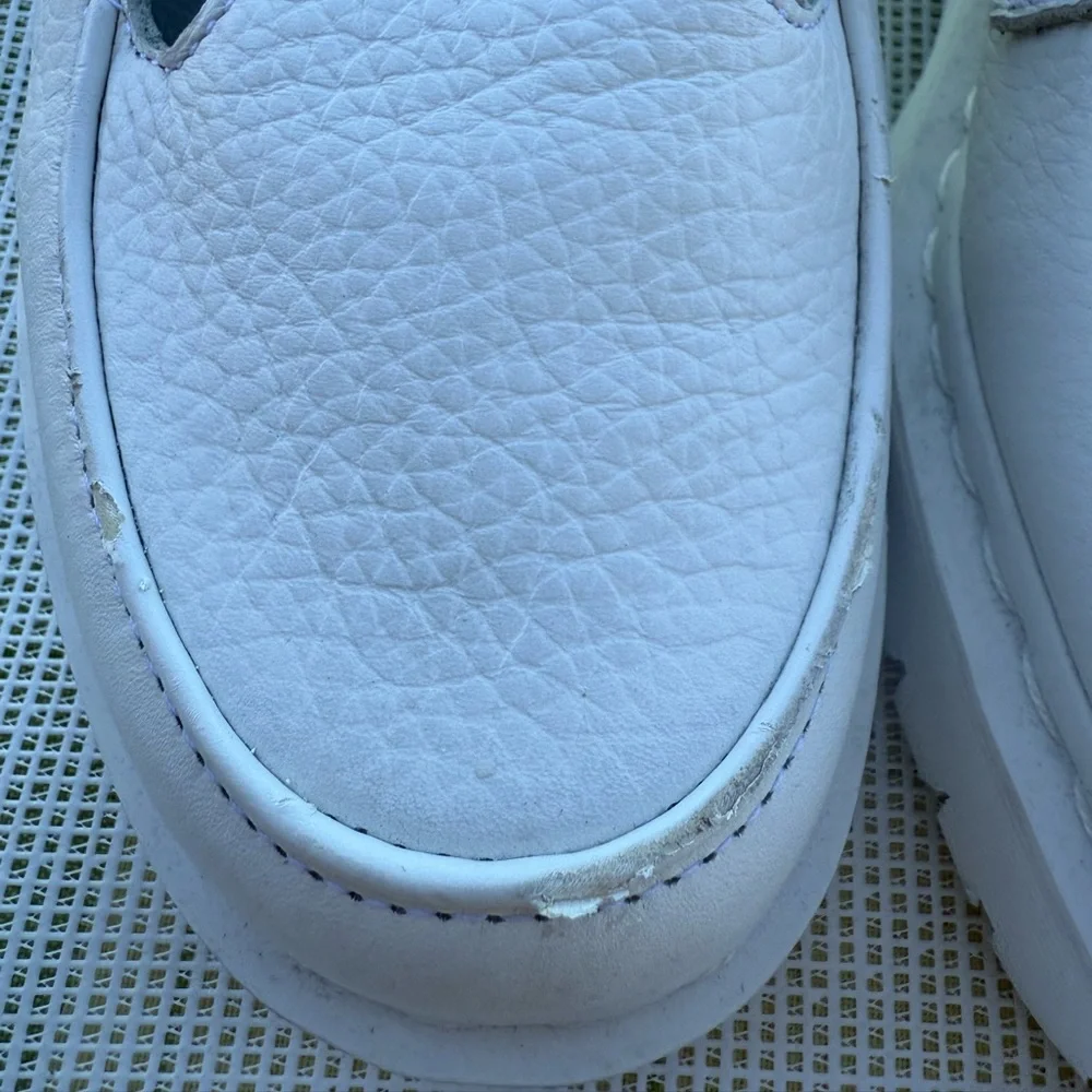 DR MARTENS FREYA WOMENS White Shoes Straps Size 10 L like new with defect